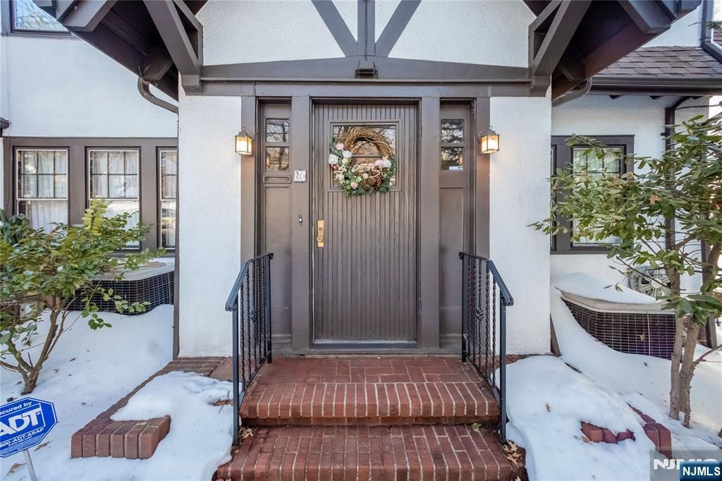 Photo of 20 Paulin Boulevard, Leonia, NJ 07605 (MLS # 26003471)