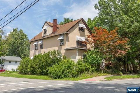 Photo of 18 Hardenburgh Ave #1st Flo., Demarest, NJ 07627 (MLS # 26006648)