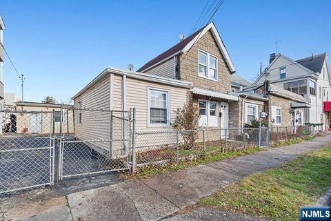 Photo of 503505 12th St #505, Paterson, NJ 07514 (MLS # 26011693)