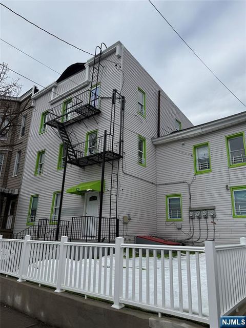 Photo of 395 Bergen, Jersey City, NJ 07304 (MLS # 26006687)