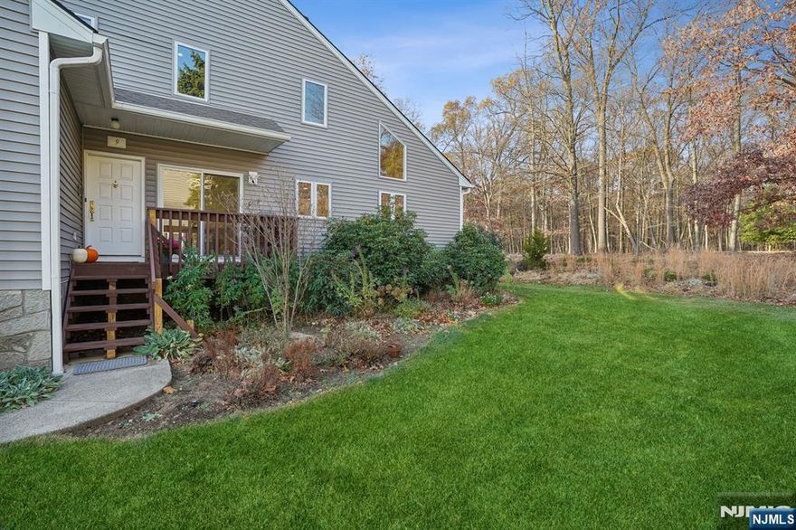 From the sparkling pool to the spacious floor plan, life in this Muirfield condo end-unit in highly sought-after West Essex Highlands makes it easy to love where you live! Welcome home to this 3-BR, 2.5-bath where comfort, nature, & resort-style amenities come together perfectly. Vaulted ceilings, skylights, & natural light create a warm, open atmosphere. Main level has 3 decks ideal for relaxing or entertaining. 1st flr has primary ensuite, with deck, FB, & walk-in closet. Upstairs are 2 more BRs & FB, & a large loft that provides space for office, studio, or reading nook. Finished lower level is spacious with storage, living & working spaces. Enjoy CA & attached garage. Community amenities include pool w/sun deck, clubhouse, tennis courts, playground, & guest parking. Convenient to parks, shopping, dining, schools, just over the hill from Montclair & 40 minutes to NYC. Sell the shovel & snowblower, grab your swimsuit & your racquet. This summer starts a new chapter at the Highlands.