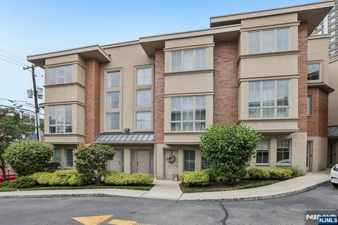 Photo of 200 Laird Avenue #201, Cliffside Park, NJ 07010 (MLS # 26024084)