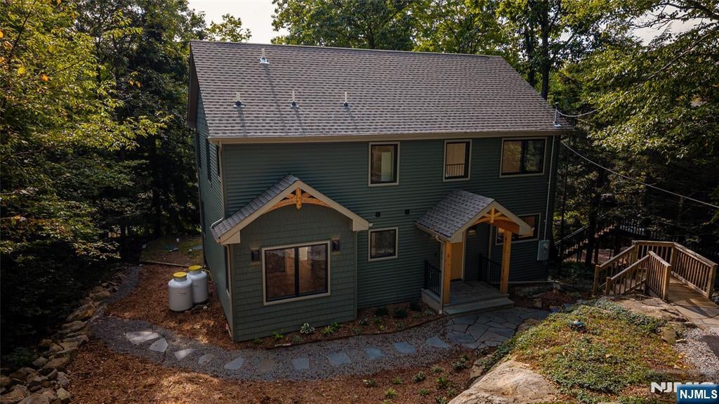 310 Lakeshore Drive