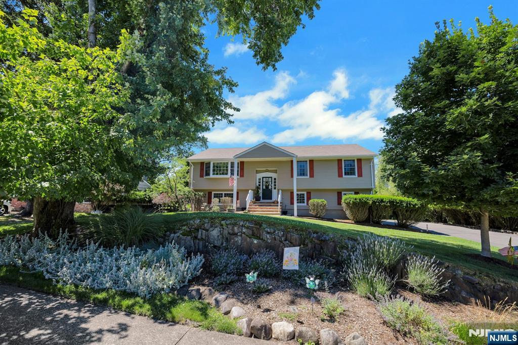 32 Tuscarora Drive