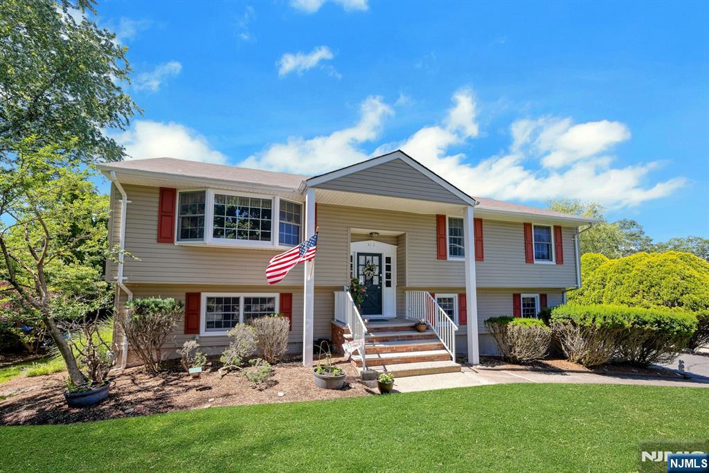 32 Tuscarora Drive