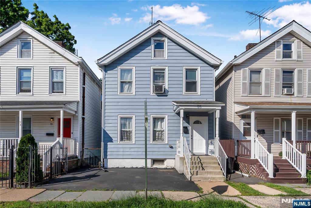 Property for Sale at 95 Hamilton Street, East Orange, New Jersey - Bedrooms: 3 
Bathrooms: 1 
Rooms: 7  - $449,999