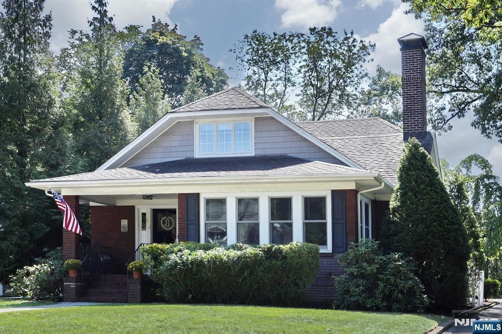 Photo of 472 Rock Road, Glen Rock, NJ 07452 (MLS # 25026880)