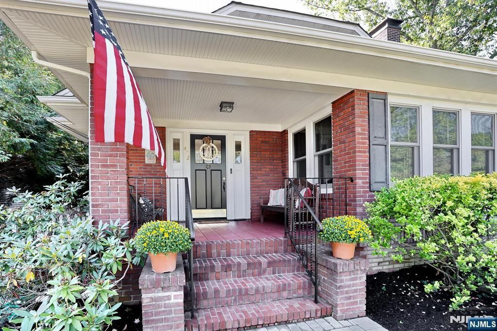 Photo of 472 Rock Road, Glen Rock, NJ 07452 (MLS # 25026880)