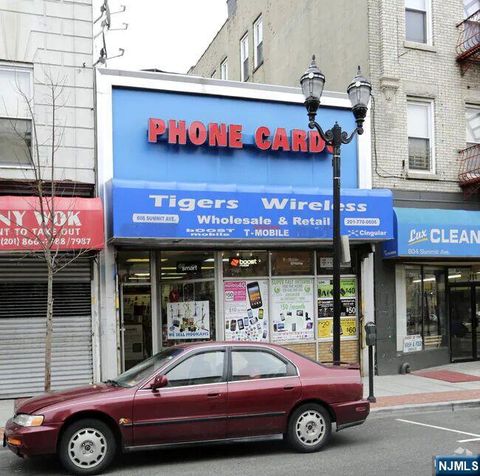 Photo of 808 Summit Avenue, Union City, NJ 07087 (MLS # 26005846)