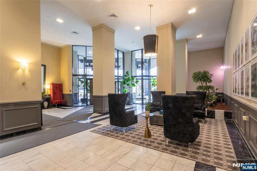 1265 15th Street 7G