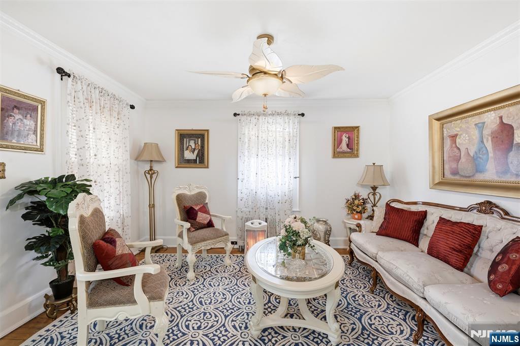 7-13 Henderson Boulevard