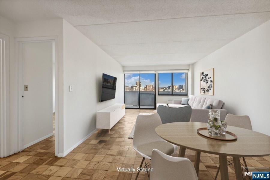 Rental Property at 1600 Center Ave 7D, Fort Lee, New Jersey - Bedrooms: 1 
Bathrooms: 1 
Rooms: 3  - $2,250 MO.