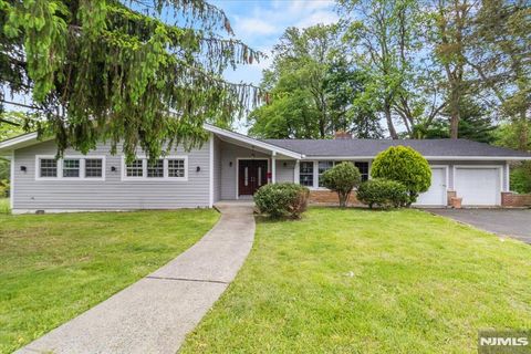496 Seven Oaks Court Orange NJ 07050