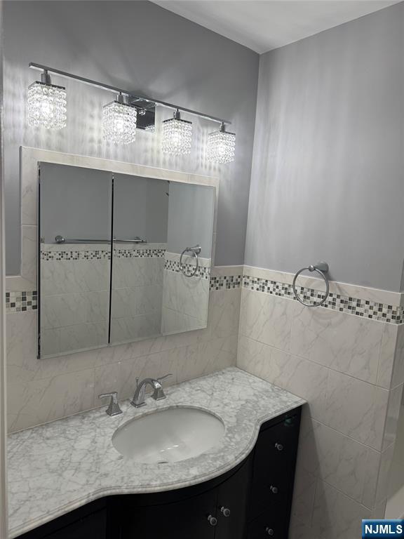 Lodi, New Jersey 07644, United States, 2 Bedrooms Bedrooms, ,1 BathroomBathrooms,Residential,Active,197069