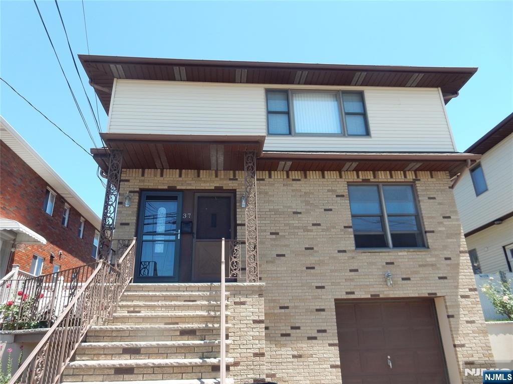 Lodi, New Jersey 07644, United States, 2 Bedrooms Bedrooms, ,1 BathroomBathrooms,Residential,Active,197069