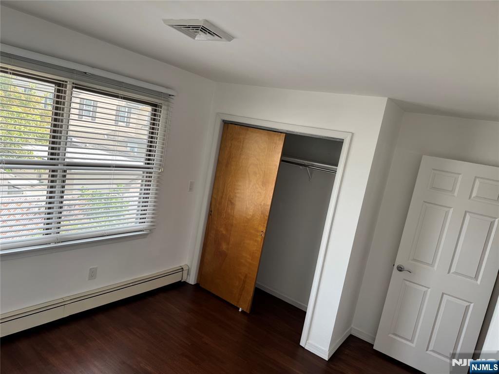 Lodi, New Jersey 07644, United States, 2 Bedrooms Bedrooms, ,1 BathroomBathrooms,Residential,Active,197069