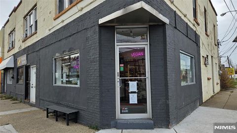 Photo of 18 Forest Ave #2 Fl, Englewood, NJ 07631 (MLS # 26008023)