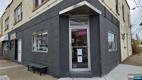 Photo of 18 Forest Ave #2 Fl, Englewood, NJ 07631 (MLS # 26008023)