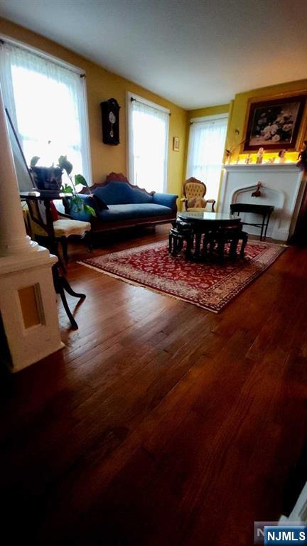 Caldwell, New Jersey 07006, United States, 4 Bedrooms Bedrooms, ,2 BathroomsBathrooms,Residential,Pending,47426