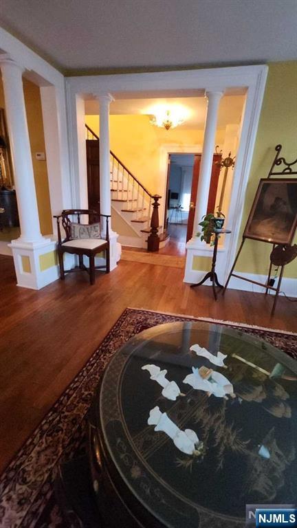 Caldwell, New Jersey 07006, United States, 4 Bedrooms Bedrooms, ,2 BathroomsBathrooms,Residential,Pending,47426