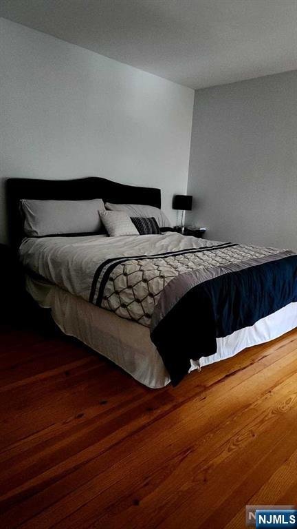 Caldwell, New Jersey 07006, United States, 4 Bedrooms Bedrooms, ,2 BathroomsBathrooms,Residential,Pending,47426