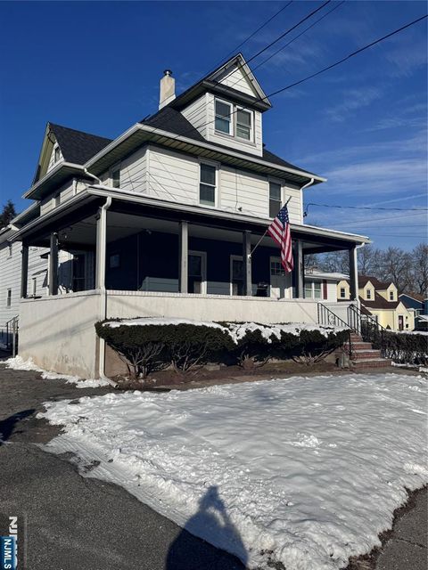 Photo of 1624 Teaneck, Teaneck, NJ 07666 (MLS # 26002517)