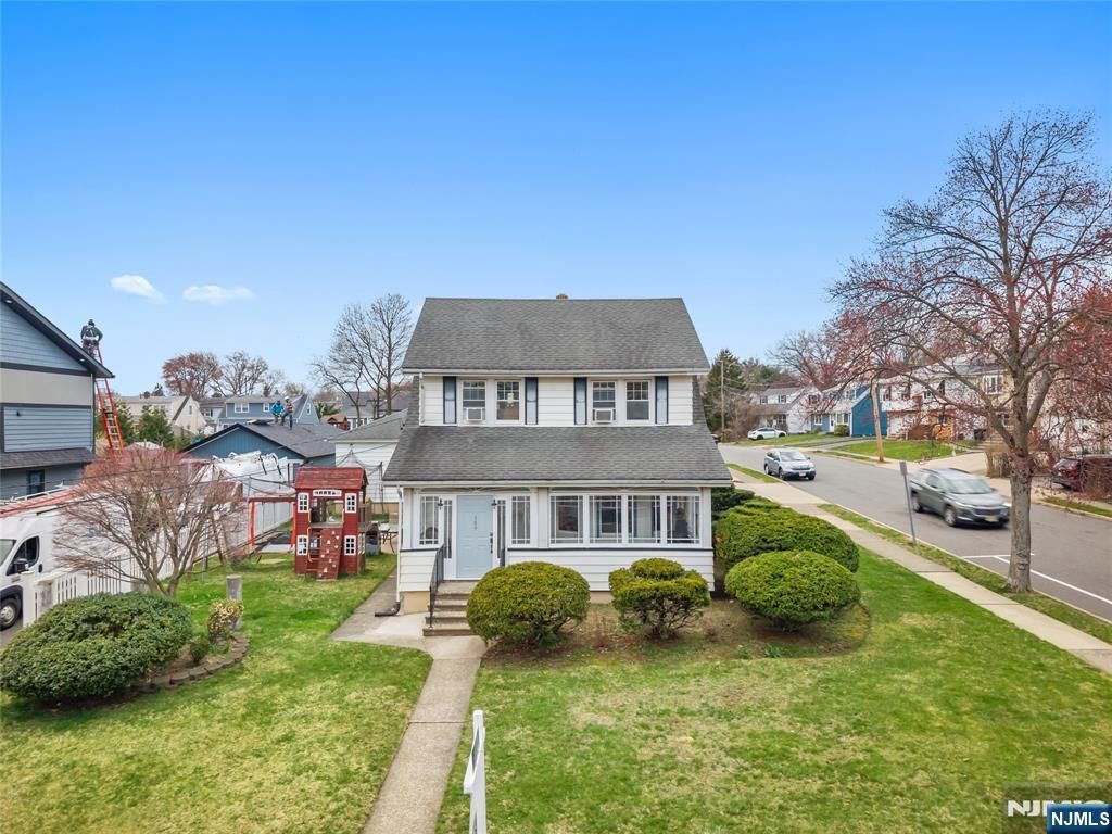 Photo of 389 Colfax Avenue, Clifton, NJ 07013 (MLS # 26010831)