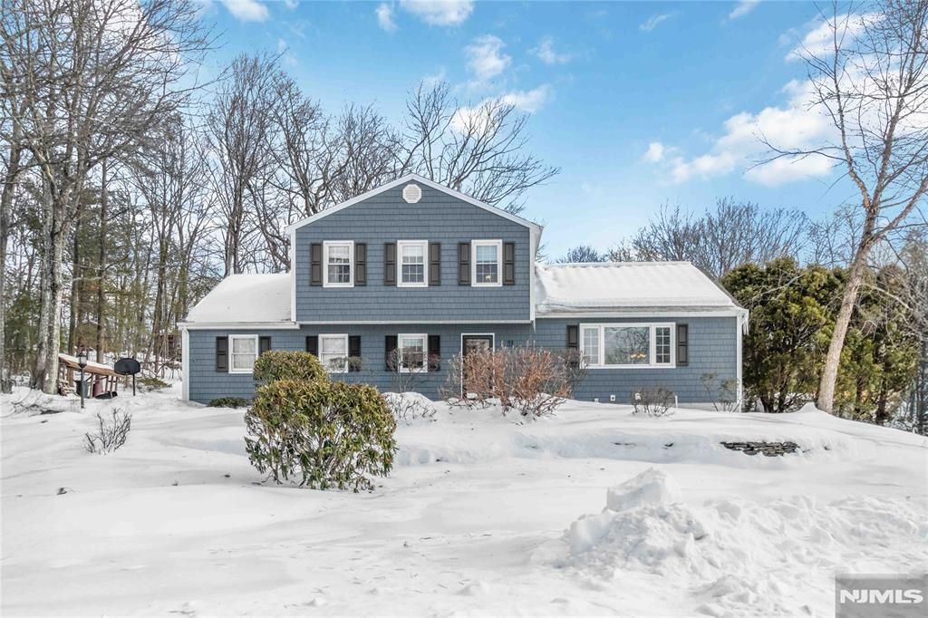 Photo of 53 Sweetman Lane, West Milford, NJ 07480 (MLS # 26004170)