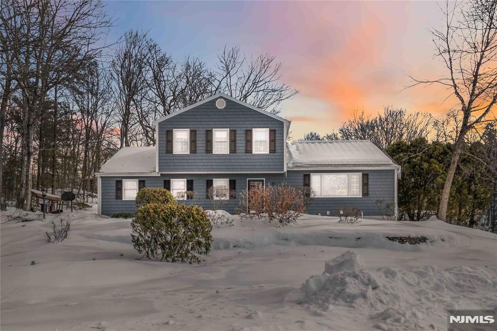 Photo of 53 Sweetman Lane, West Milford, NJ 07480 (MLS # 26004170)