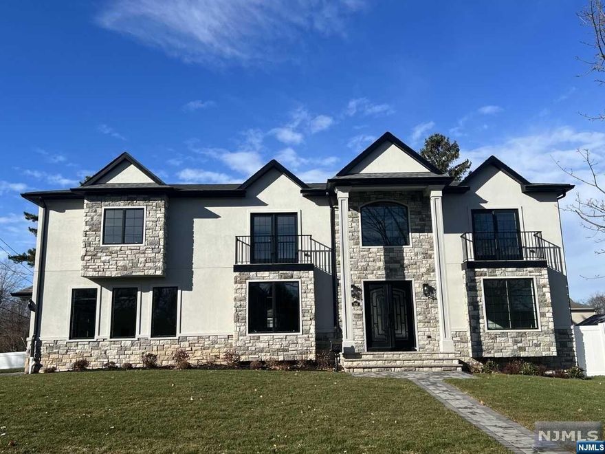 Brand New Construction on Entirely New Foundation with 6,763 SF of Living Space, 1st floor 2,276 sf, 2,302 2nd flr and 1,705 in finished basement plus 400 sf garage. The 2 Floor Entrance Foyer takes you to the LR and Formal DR. The Large Chef's MEIK has Breakfast Area and open Family Room with Gas Fireplace. The Sliding Glass Door leads you to the rear Patio and fully Fenced Yard. The Powder Rm, Bedroom, Full Bath complete the 1st Floor. The 2nd Floor has the Master BR w/MBth and large WIC, a Jr Suite with Full Bth and good size WIC, 2 additional BR's, a Jack-Jill Bth and Lndry Rm complete the 2nd Floor. The full finished Bsmt has a Home Theater, LG Open FR/Rec Rm, BR, Full Bth and utility Rm. Very short walk to Park and Playground, Elementary School and Bus. 2 Blocks to both Petruska Park and Constitution Grove Parks. Close to Shopping, Houses of Worship and major thorofares.