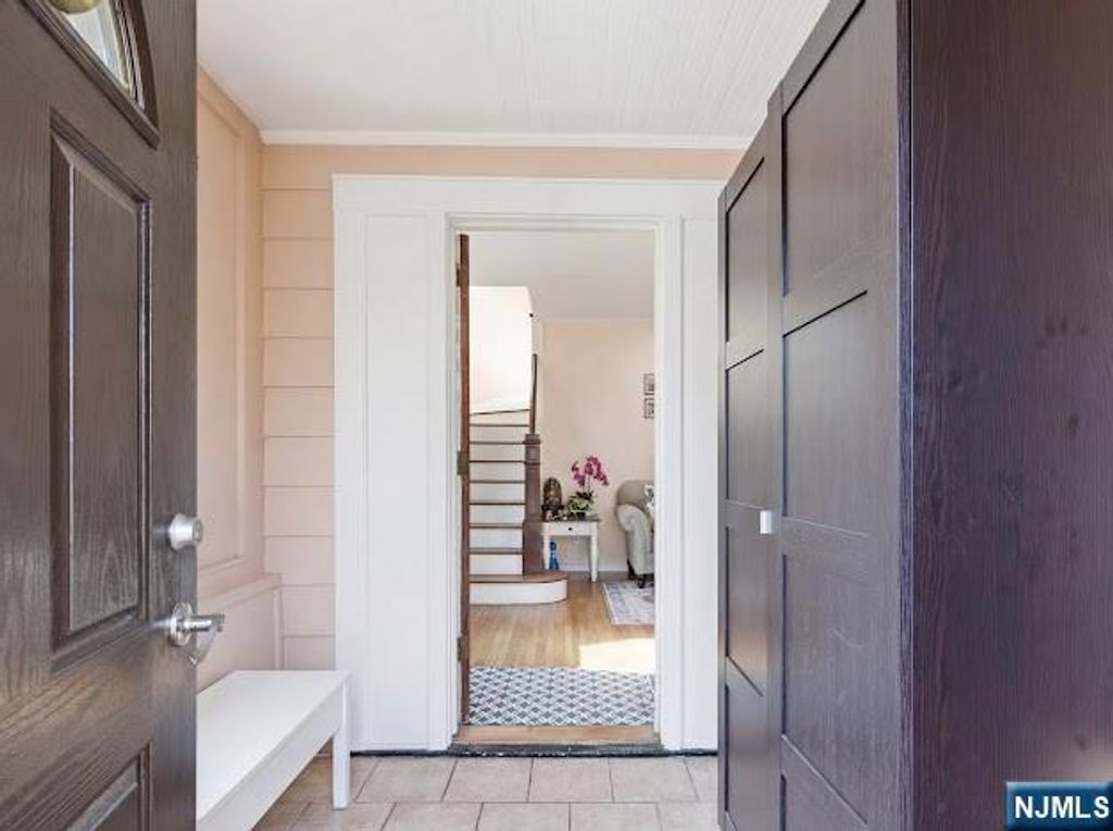 Photo of 166 Summit Cross, Rutherford, NJ 07070 (MLS # 26007872)