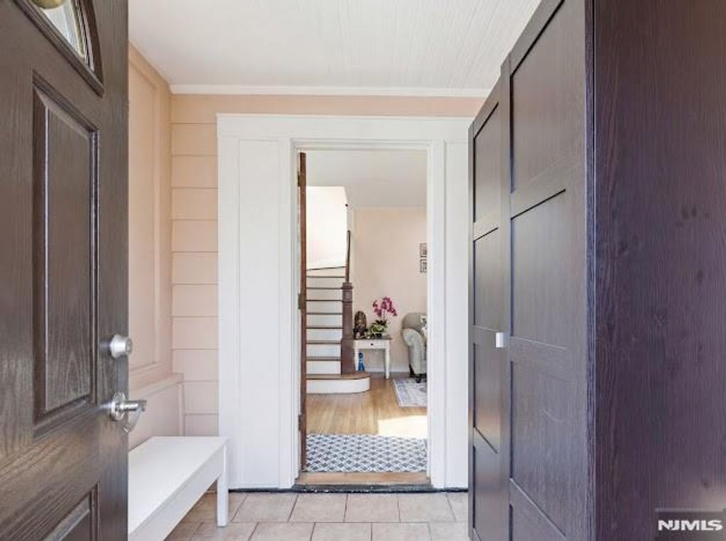 Photo of 166 Summit Cross, Rutherford, NJ 07070 (MLS # 26007872)