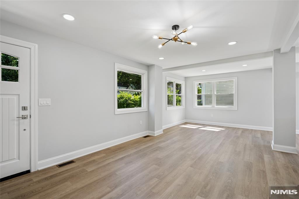 12 Armory Place