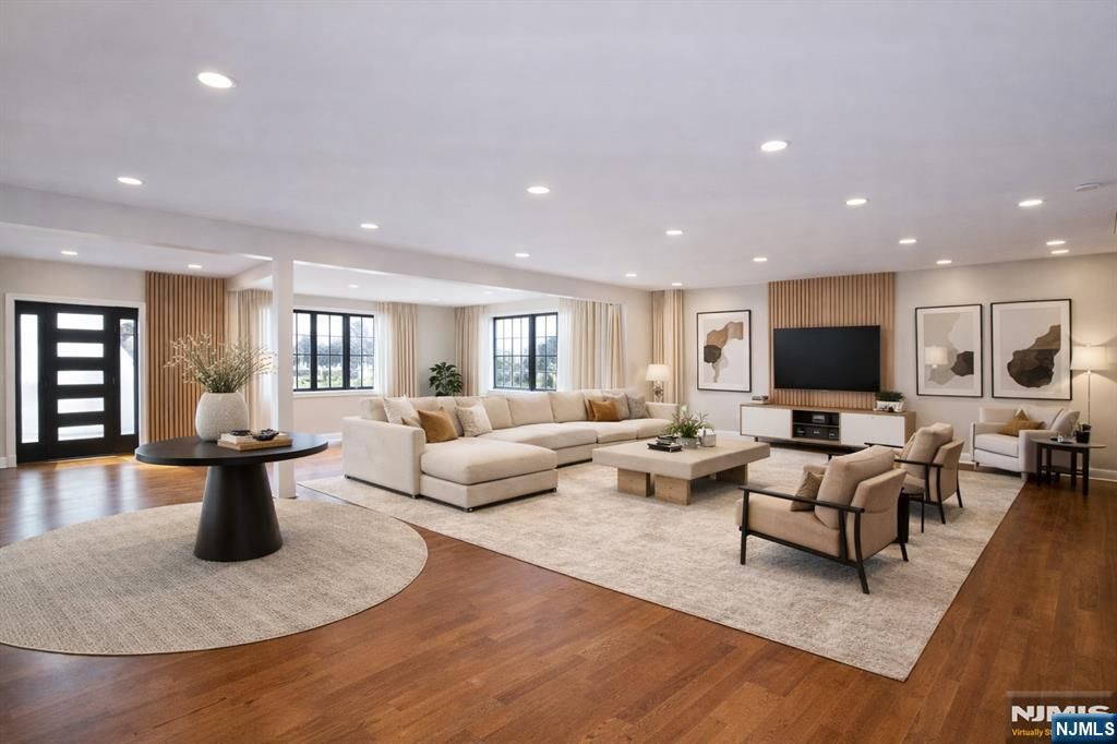 Photo of 50 Grand Avenue, Ridgefield Park, NJ 07660 (MLS # 26013458)