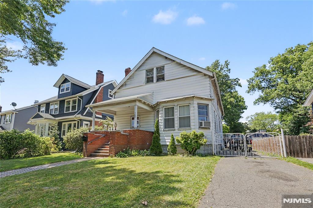 165 College Place