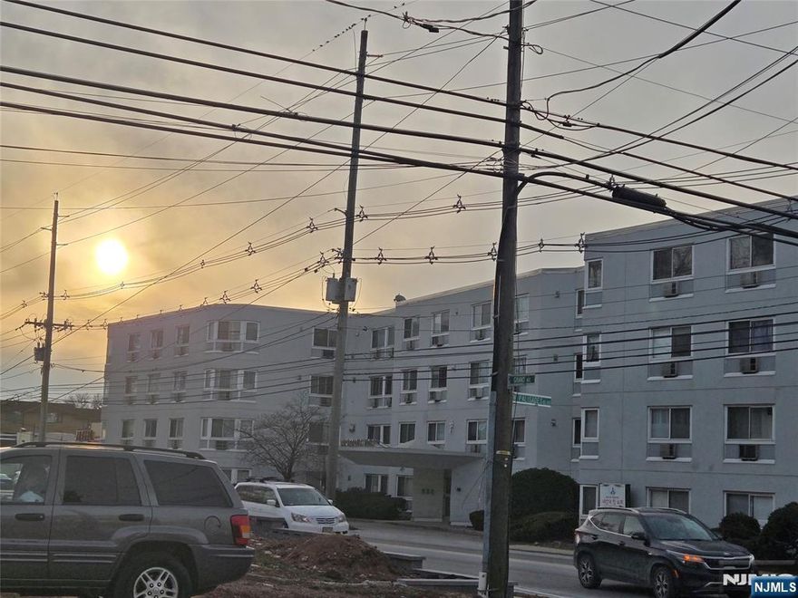 Clean and bright unit. Looking West. NYC Bus stop just one block. Very convenient location for marts, restaurants, stores, etc. One outdoor parking included.