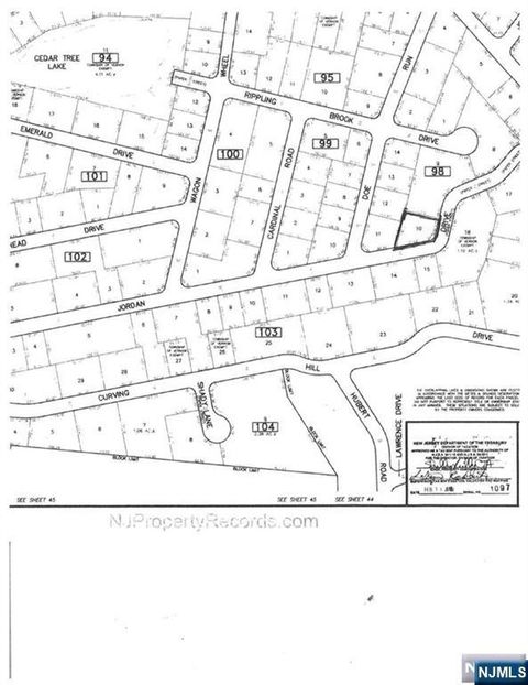 Photo of 37 Jordan Drive, Vernon, NJ 07422 (MLS # 23007389)