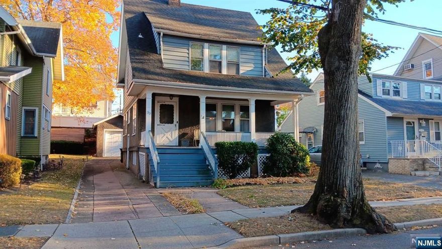 HIGHEST AND BEST TUES NOV 26TH 5PM Great Block in desirable Rutherford. Quiet residential street. Easy access to transportation, schools and downtown. Make this house your forever home. Plenty of potential, House sold as is.