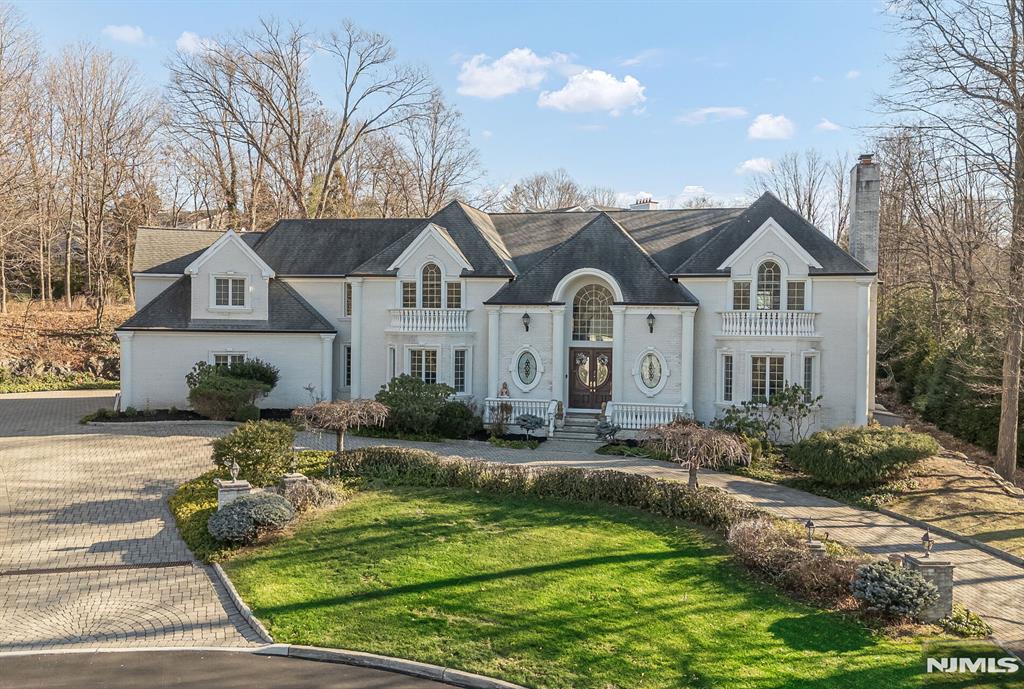 Property for Sale at 783 Santa Fe Trail, Franklin Lakes, New Jersey - Bedrooms: 5 
Bathrooms: 6.5 
Rooms: 10  - $2,199,000