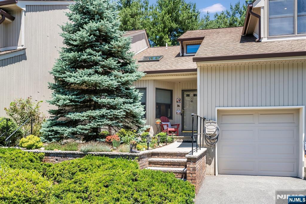 20 Bentley Drive 1703