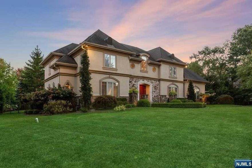 Set in a prime location in coveted Governor Hill, this stunning custom home combines warmth, luxury, and elegance. The grand entry sets the stage for what's to come. The main level of the home boasts a dramatic great room with a grand fireplace, library, oversized formal DR, and a perfect LR with a flow for hosting dinner parties and gatherings. Chefs will delight in the spectacular kitchen with a breakfast area that overlooks the manicured grounds, making entertaining and enjoyment ideal. The outdoor paradise results from the owners' vision and passion, custom crafted for relaxation, play, and entertaining. The stunning pool, spa, and outdoor kitchen provide a pristine setting. The primary suite is a retreat with a large sitting room, cozy fireplace, twin walk-in closets, and a spa-like bath. The finished lower level offers a large rec room with a bar, gym, fifth BR, and full bath. Don't miss the opportunity to own this dream home in one of Livingston's most coveted locations.