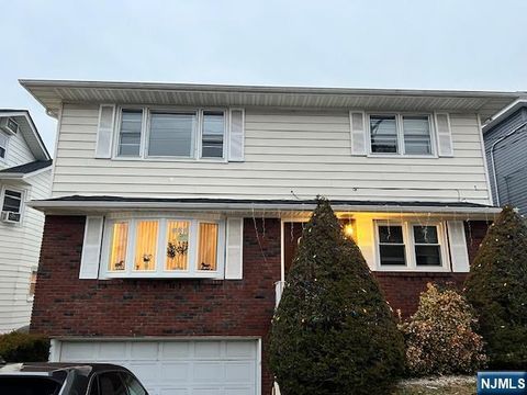 Photo of 441 Page Ave #2, Lyndhurst, NJ 07071 (MLS # 26007102)
