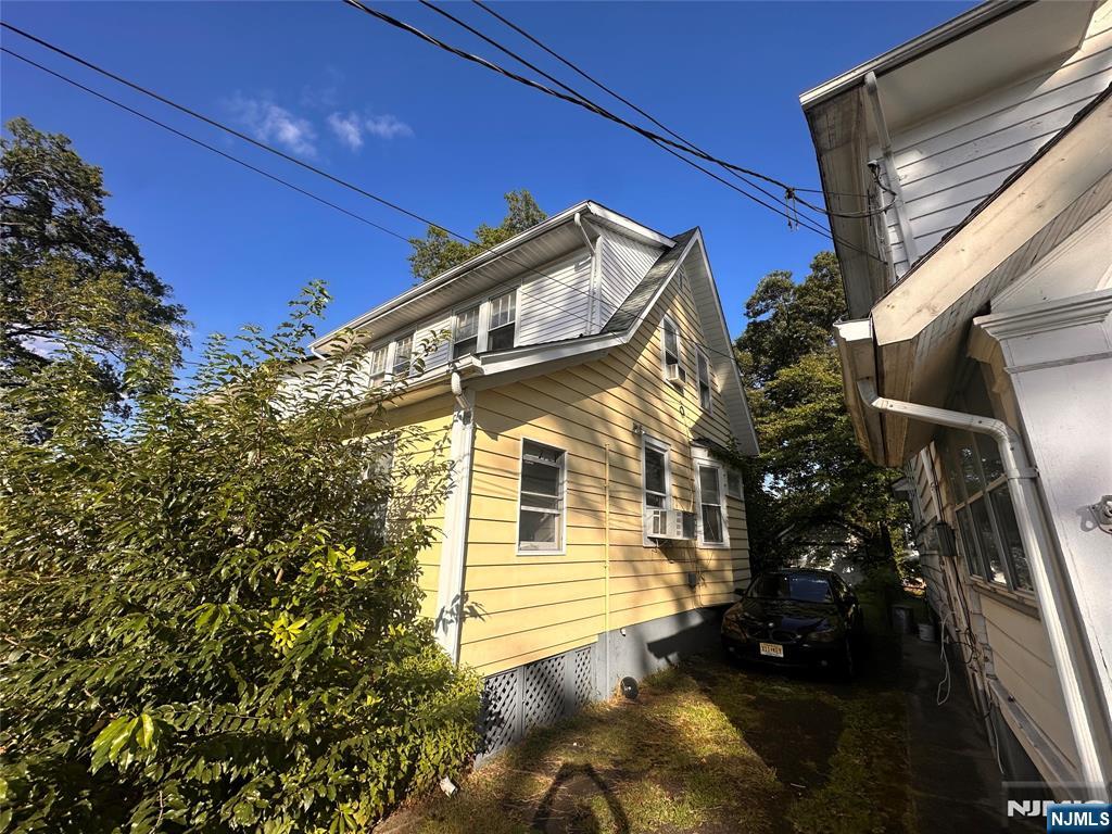 24 Ridgewood Avenue