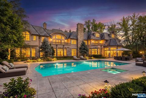 Photo of 11 Elden Drive, Saddle River, NJ 07458 (MLS # 26019377)