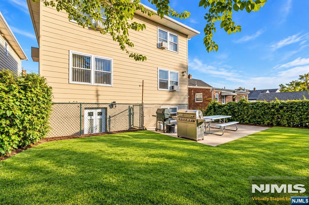 55 Westervelt Place