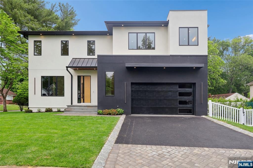 1 Bancroft Place
