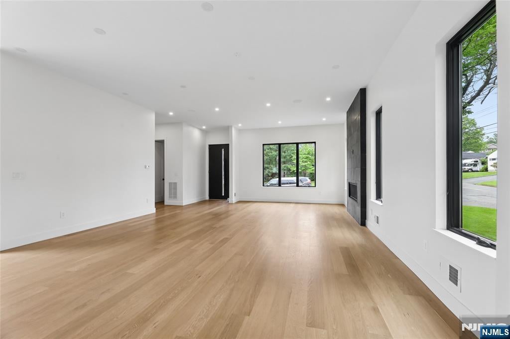 1 Bancroft Place