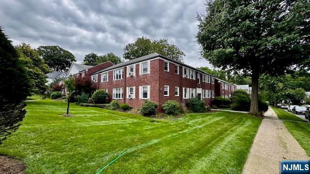 349 Bloomfield Avenue 25