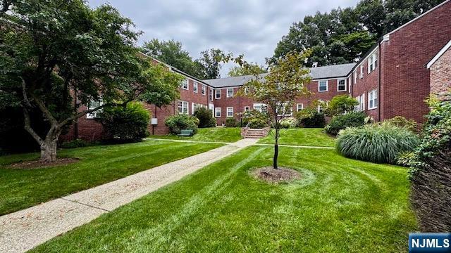 349 Bloomfield Avenue 25
