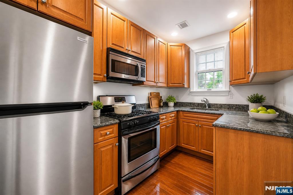 180 Edgewater Road 1A